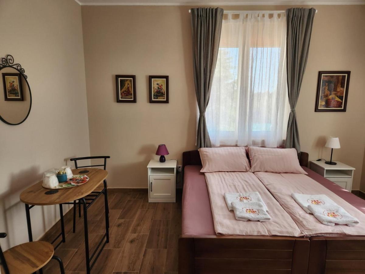 Roomsapartments Popcourt Pančevo 外观 照片